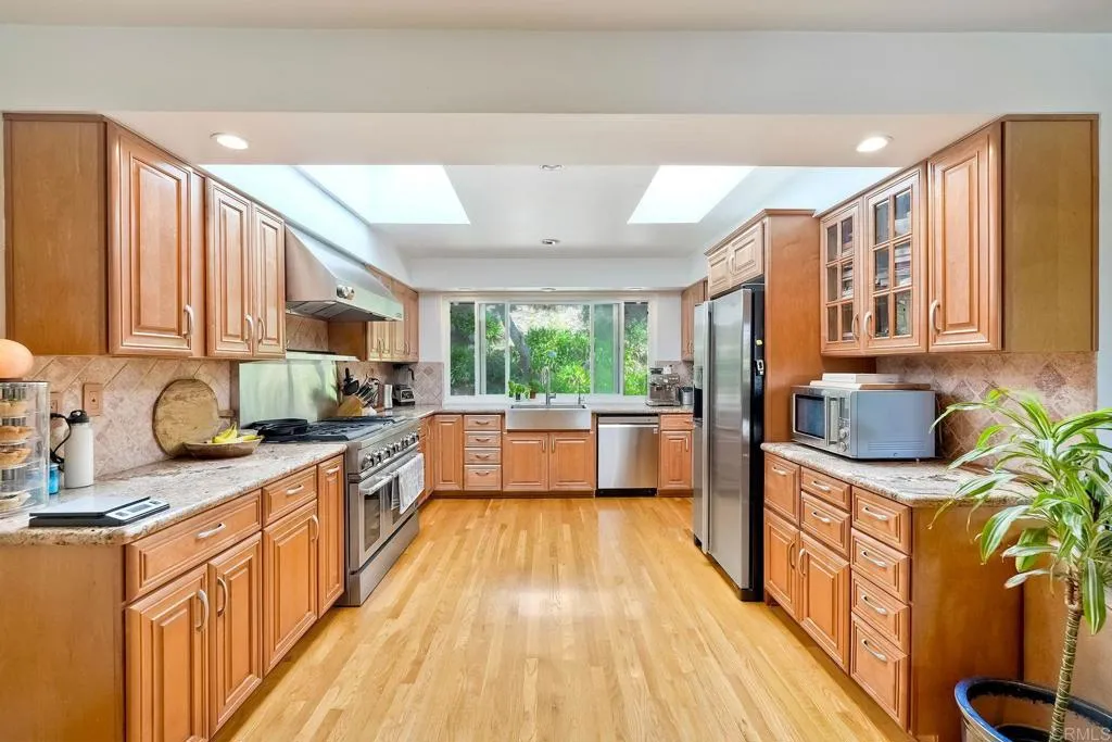 https://cdn.realtyfeed.com/cdn/127/306766183/368f73dc4668067a975a8e90ab5ea21f.webp