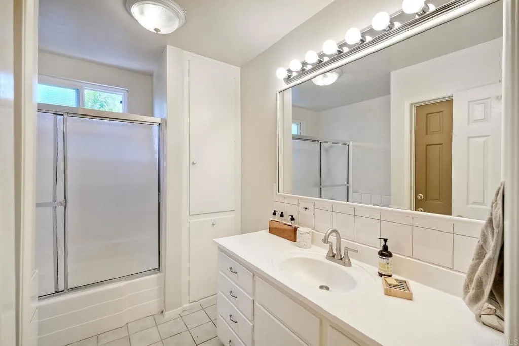 https://cdn.realtyfeed.com/cdn/127/306766183/d184d4f4baae108783513d8859e237e6.webp