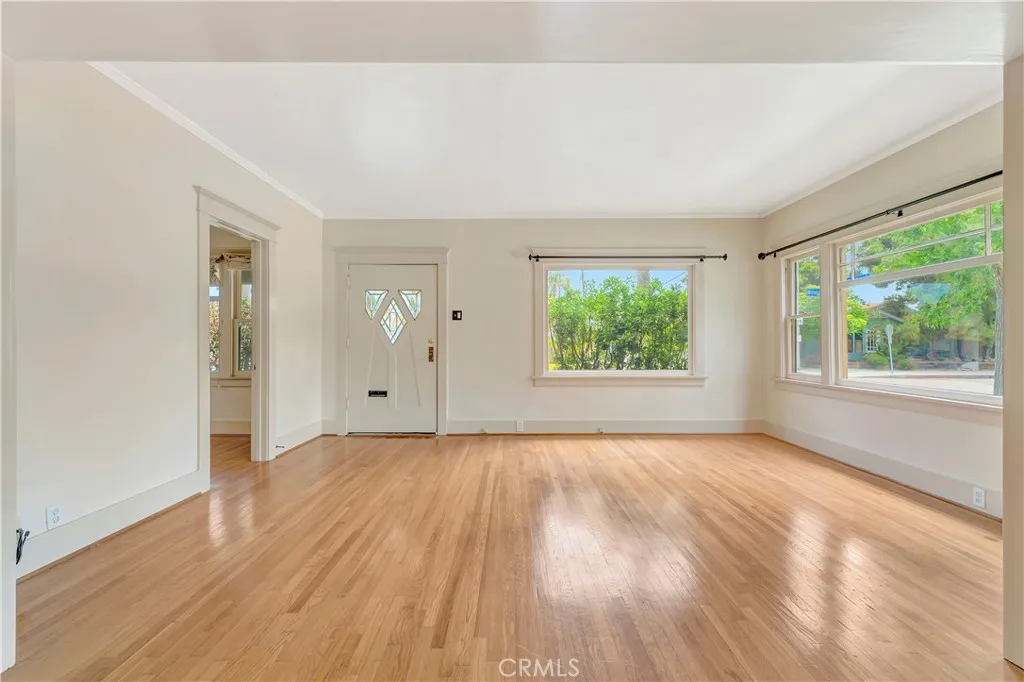 351 Newport Avenue, Long Beach, CA 90814 - Photo 4 of 37, Long Beach, CA