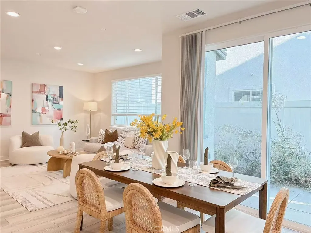 4252 S Heather Privado, Ontario, CA 91761 - Photo 3 of 12, Ontario, CA