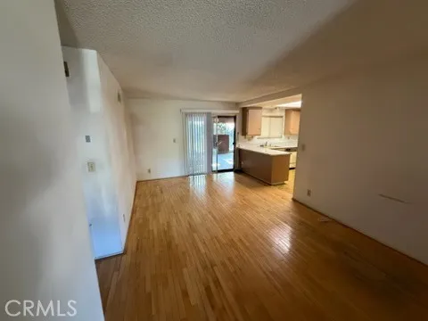 7907 Etiwanda, Reseda, CA 91335 - Photo 5 of 13, Reseda, CA
