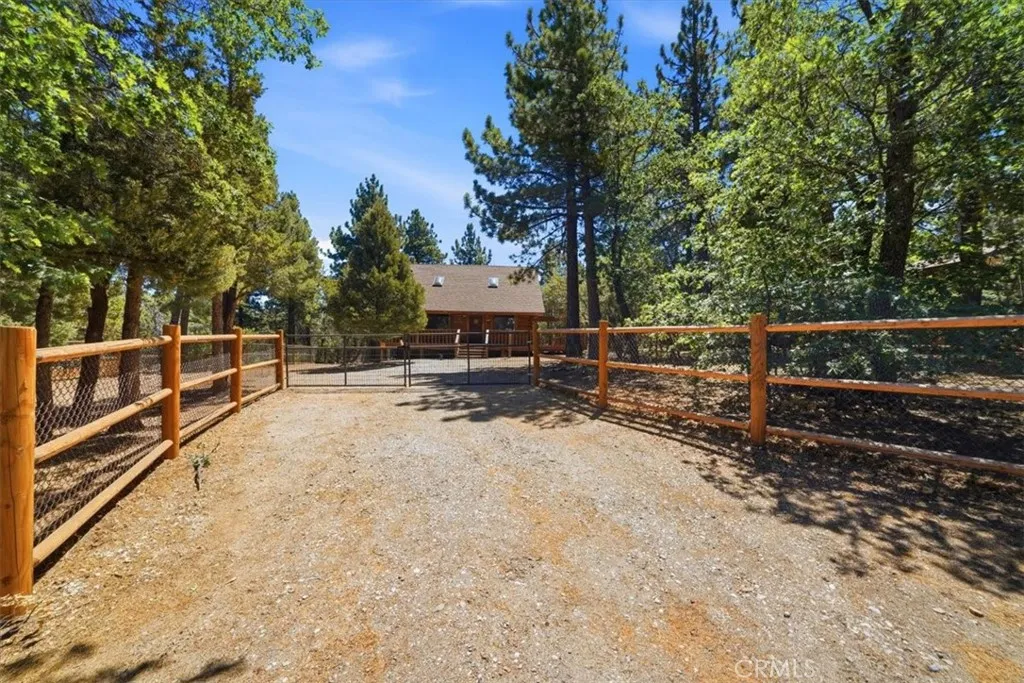 355 Dixie Lee, Sugarloaf, CA 92386 - Photo 4 of 46, Sugarloaf, CA