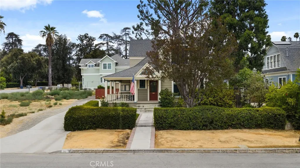 711 Chestnut, Redlands, CA 92373 - Photo 3 of 47, Redlands, CA