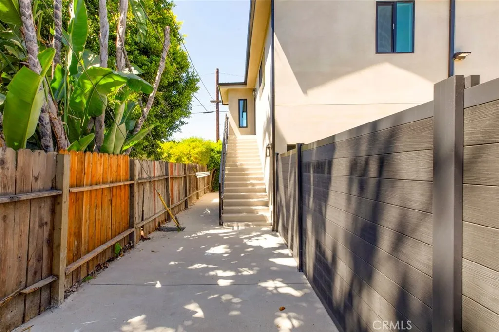 13502 Bessemer Street, Van Nuys, CA 91401 - Photo 4 of 25, Van Nuys, CA