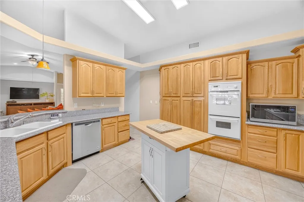 26760 Cinch, Helendale, CA 92342 - Photo 5 of 39, Helendale, CA