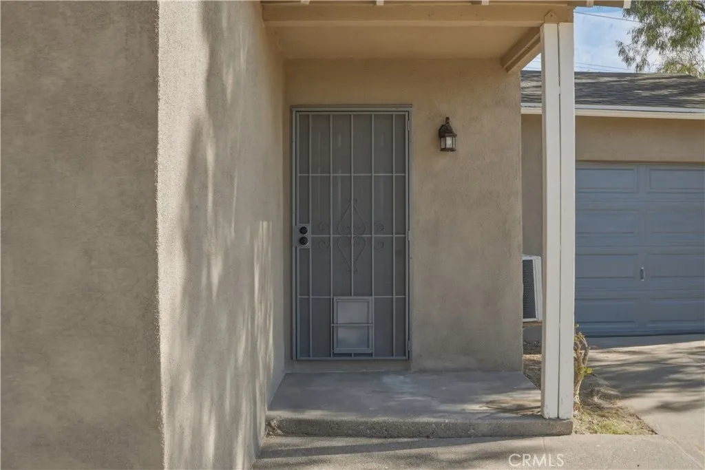 3189 Alameda Court, San Bernardino, CA 92404 - Photo 3 of 32, San Bernardino, CA