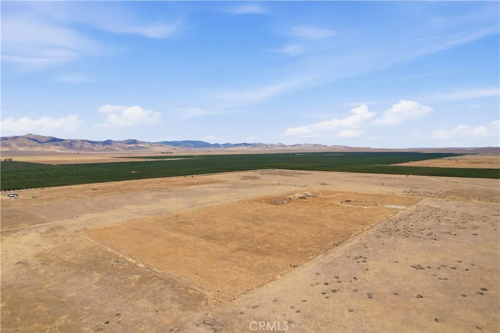 13385 Hawthorne, Lost Hills, CA 93249 - Photo 3 of 20, Lost Hills, CA