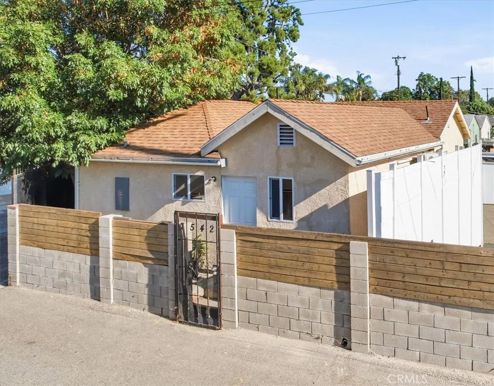 7542 White Oak Ave, Van Nuys, CA 91406 - Photo 2 of 23, Van Nuys, CA