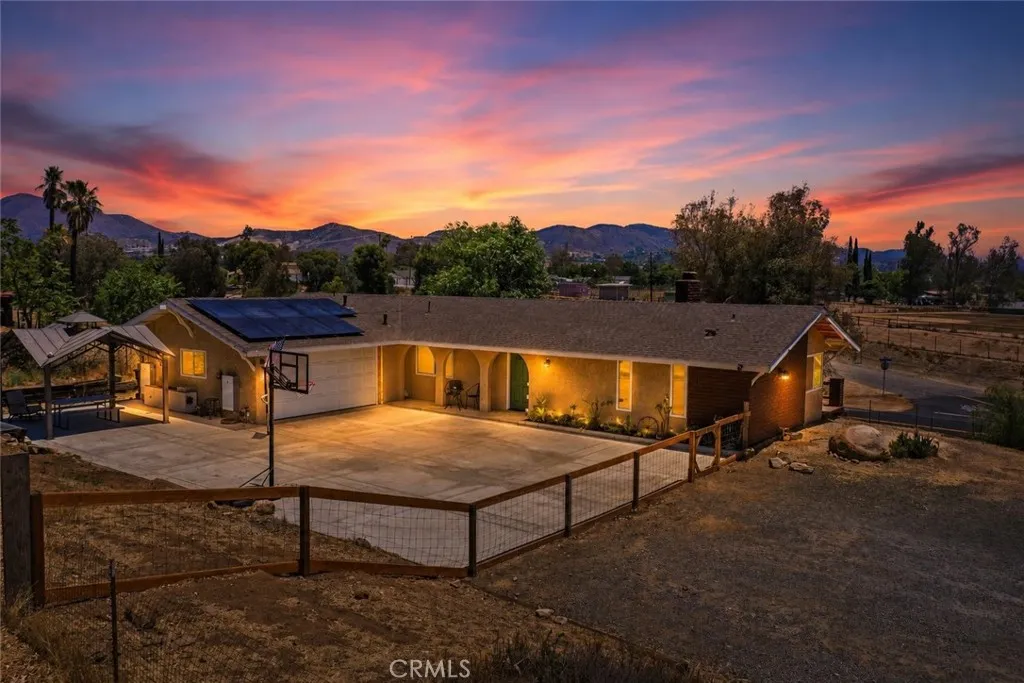 21280 Cielo Vista, Wildomar, CA 92595 - Main photo, Wildomar, CA
