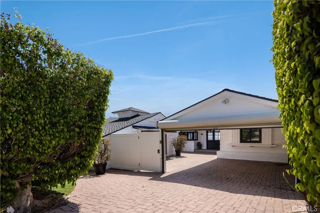 225 Notteargenta Road, Pacific Palisades, CA 90272 - Photo 3 of 34, Pacific Palisades, CA