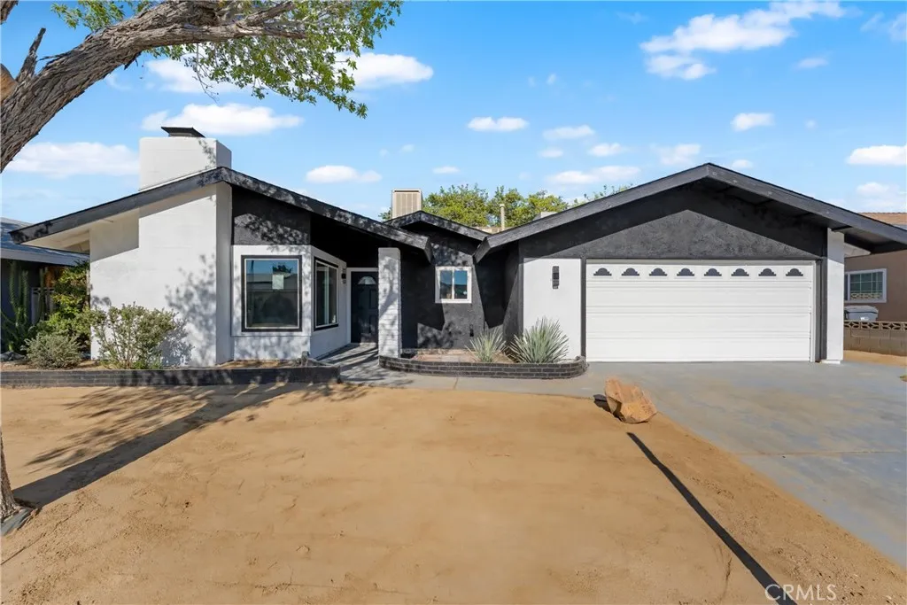 44934 Hanstead, Lancaster, CA 93535 - Photo 3 of 41, Lancaster, CA