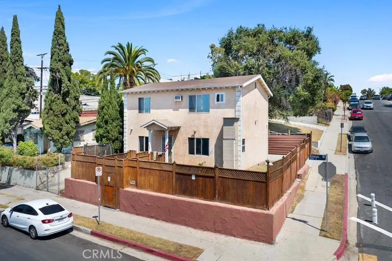 1686 S Rimpau Boulevard Unit Primary Room, Los Angeles, CA 90019 - Photo 2 of 11, Los Angeles, CA