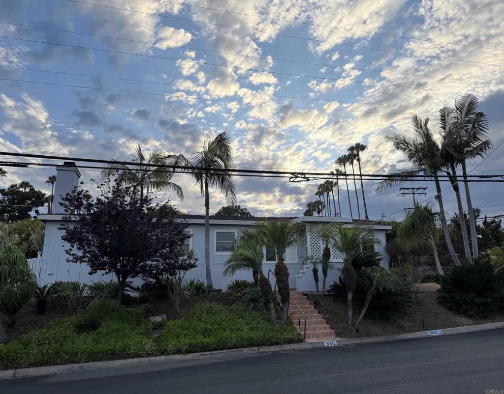 https://cdn.realtyfeed.com/cdn/127/306766388/423eaa06c7600520c6e7f05db512f5b9.webp