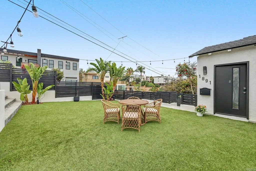 https://cdn.realtyfeed.com/cdn/127/306766392/3990bb2869a3e71b882b24b18aeb29fc.webp