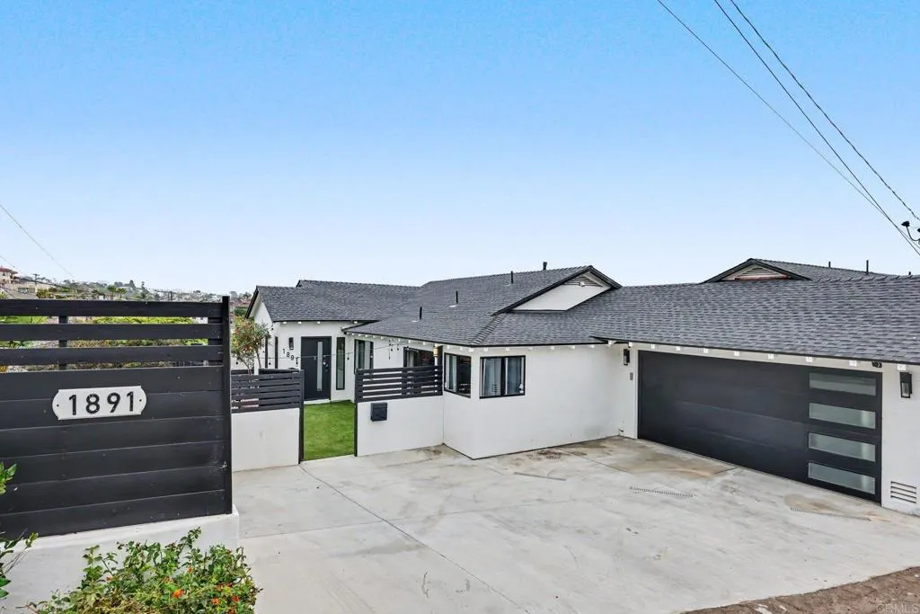 https://cdn.realtyfeed.com/cdn/127/306766392/9ca7c483de132753eee14429ff890822.webp