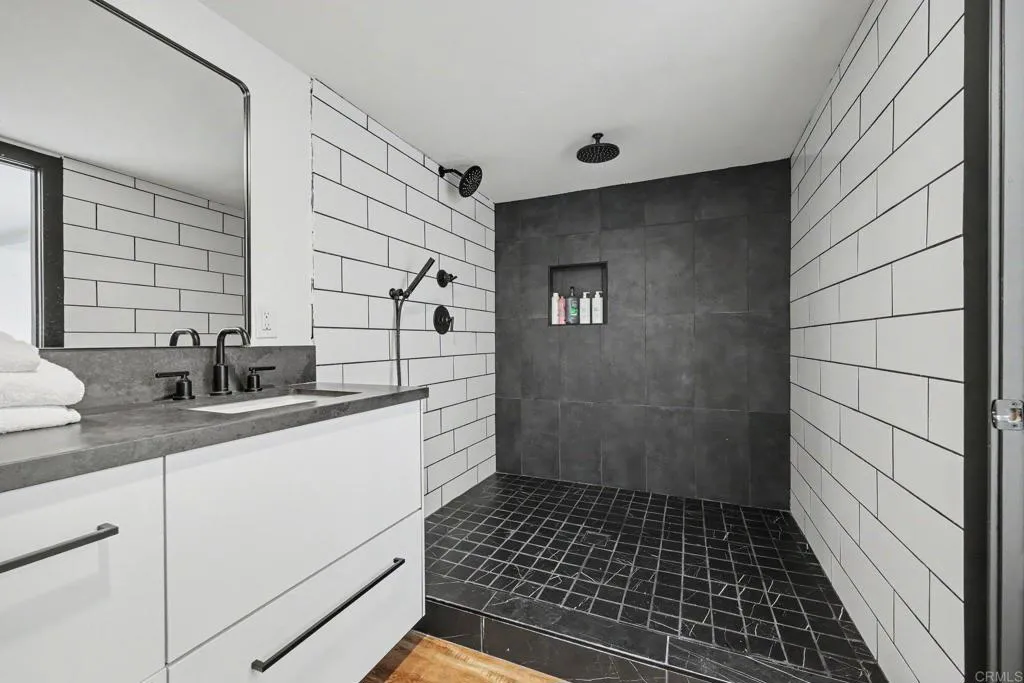 https://cdn.realtyfeed.com/cdn/127/306766392/c31c54e1e6518eb7fa653f164c8c4cbe.webp