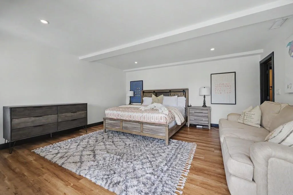 https://cdn.realtyfeed.com/cdn/127/306766392/f49d621228aaf2d754533e858d73d08a.webp