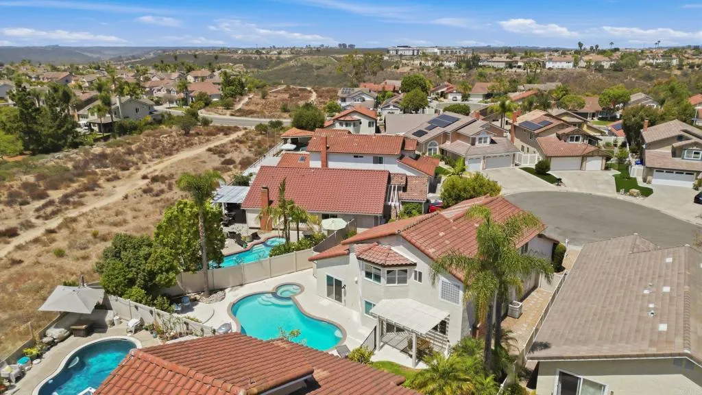 https://cdn.realtyfeed.com/cdn/127/306766428/60edb2c60d2600c18ee2d3b04be19f92.webp