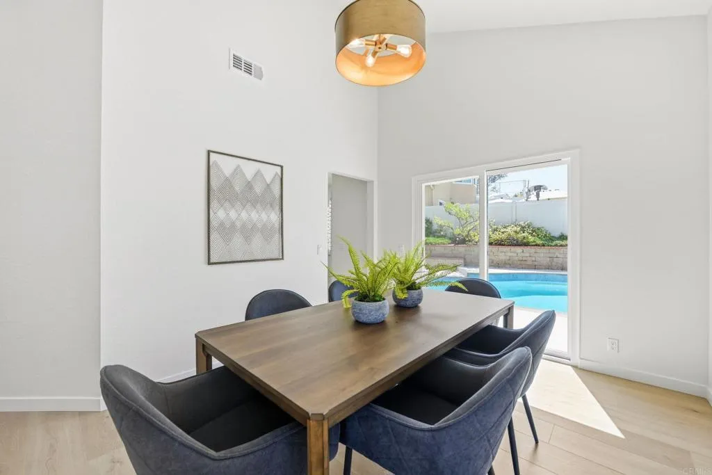 https://cdn.realtyfeed.com/cdn/127/306766428/bd11820fdddc60bdbd4c583fb02a0e6d.webp