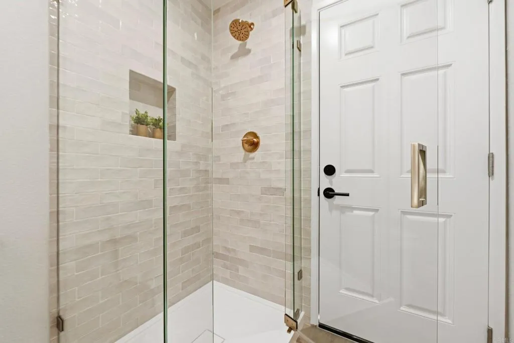 https://cdn.realtyfeed.com/cdn/127/306766428/c6ef3abe20e30b43098fbf8b0d091f2c.webp
