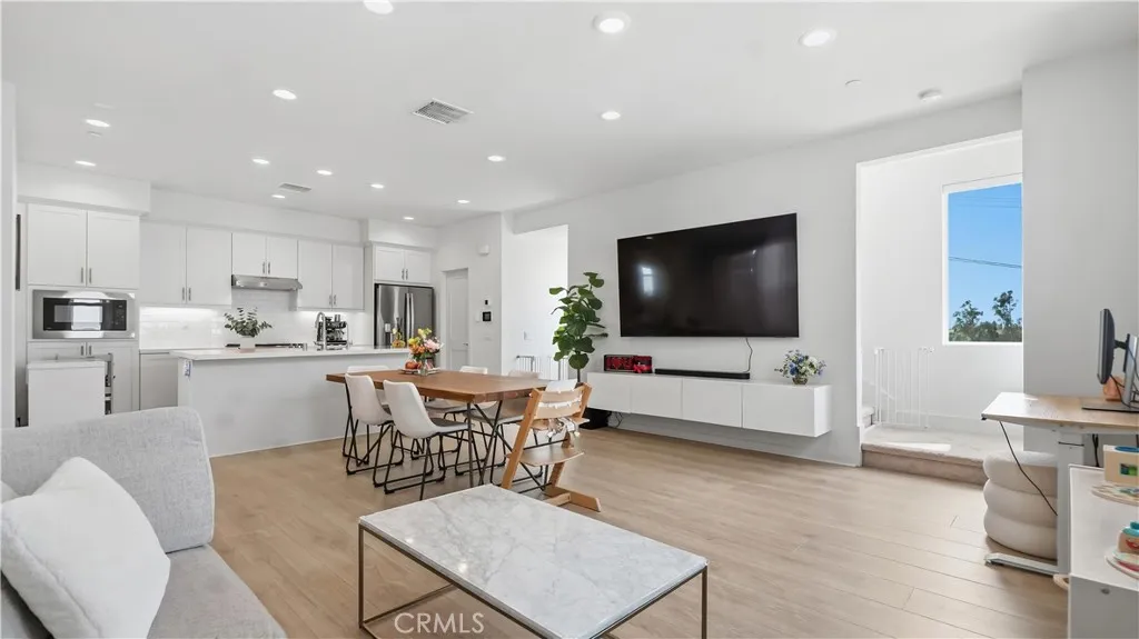 Irvine, CA 92618