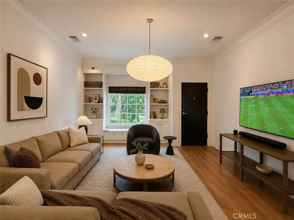 2932 Edgehill Drive, Los Angeles, CA 90018 - Photo 3 of 27, Los Angeles, CA