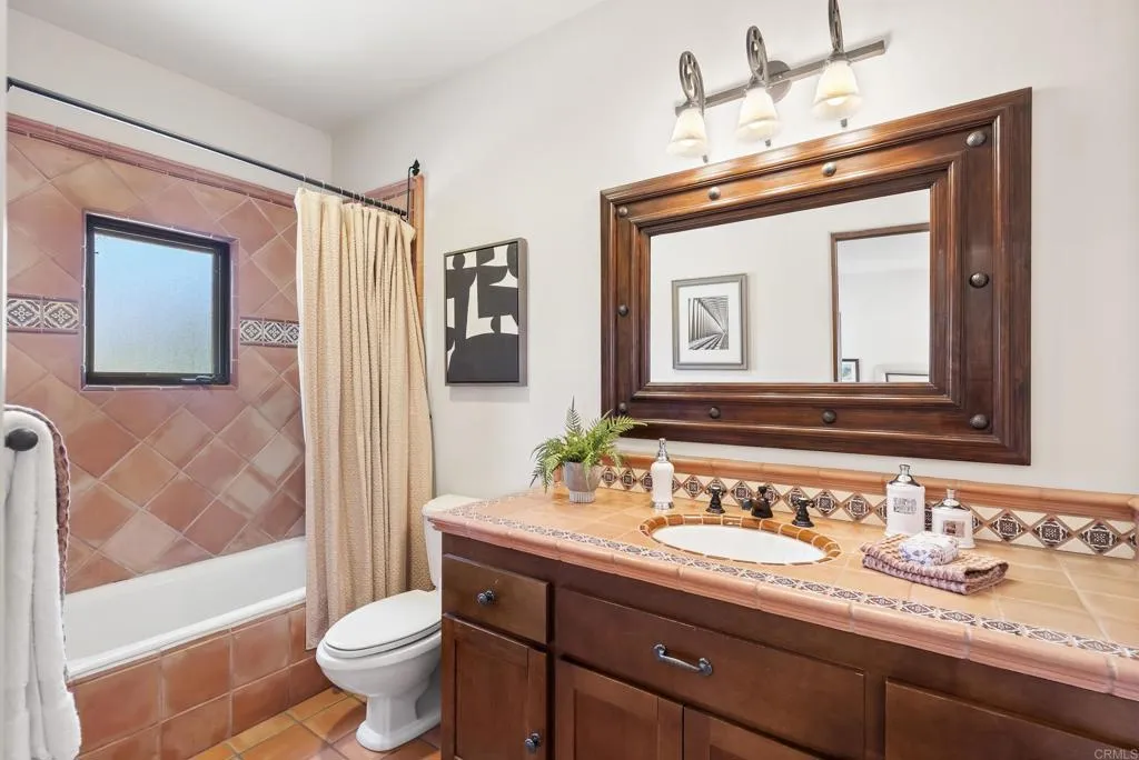 https://cdn.realtyfeed.com/cdn/127/306766465/53dd8ae2c00fe23bc21948a7bb6f42f1.webp