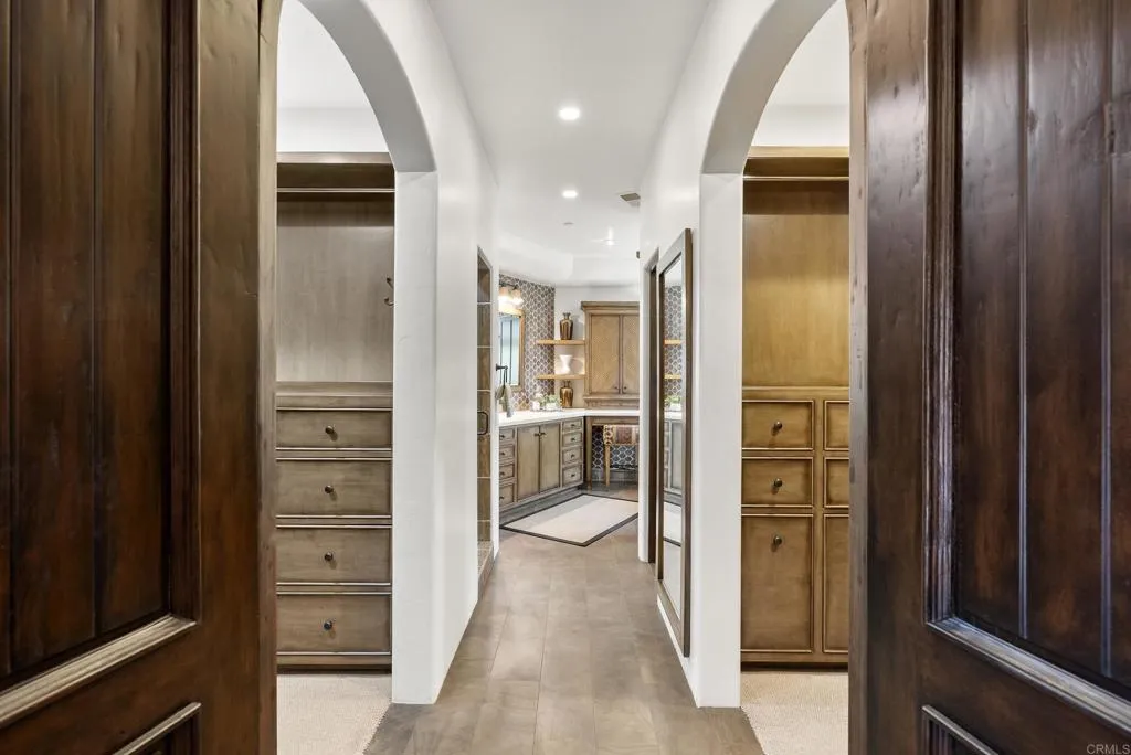 https://cdn.realtyfeed.com/cdn/127/306766465/762e413297b340ac50691471bc72e1df.webp