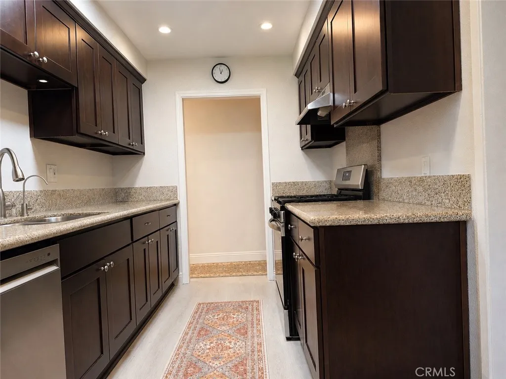 2011 W Katella Unit 2, Anaheim, CA 92804 - Photo 4 of 12, Anaheim, CA