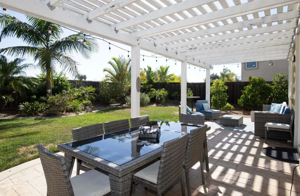 https://cdn.realtyfeed.com/cdn/127/306766472/131eefbf9754c8a4cd55ef3994a3f797.webp