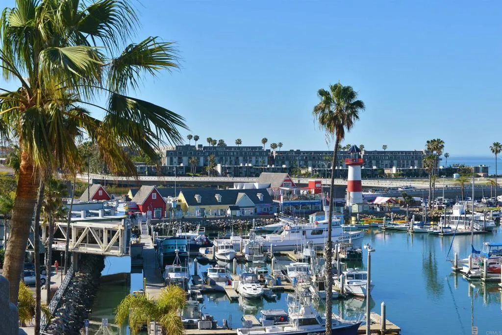 https://cdn.realtyfeed.com/cdn/127/306766472/5c1230f5f5c04d5d866e27acb4740fcb.webp