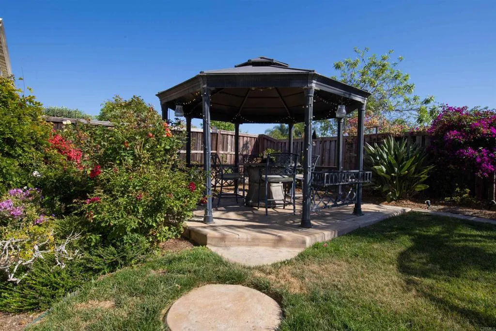 https://cdn.realtyfeed.com/cdn/127/306766472/7db484a673c5fa21b32b7b7d19de8bd1.webp