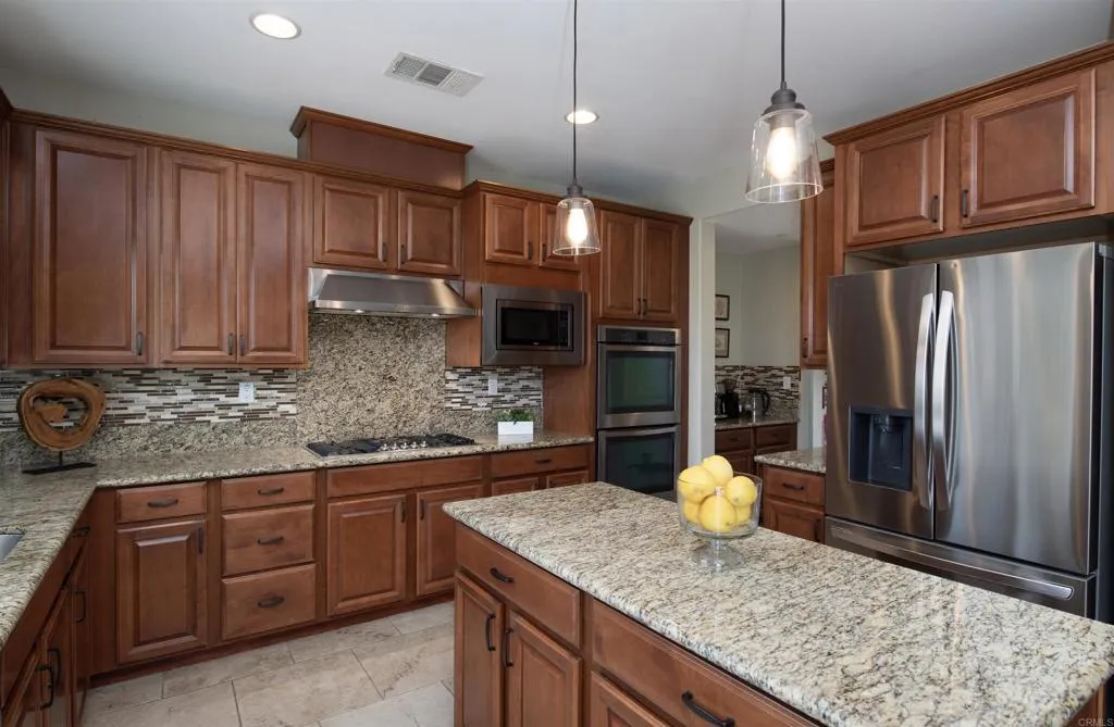 https://cdn.realtyfeed.com/cdn/127/306766472/f063fed9c881f58e62177a178e23d6da.webp