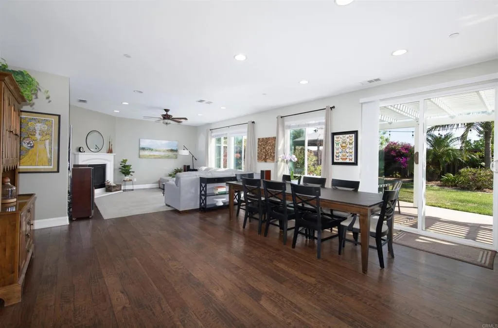 https://cdn.realtyfeed.com/cdn/127/306766472/f864d1c28d279dfa7b4285d531497c99.webp