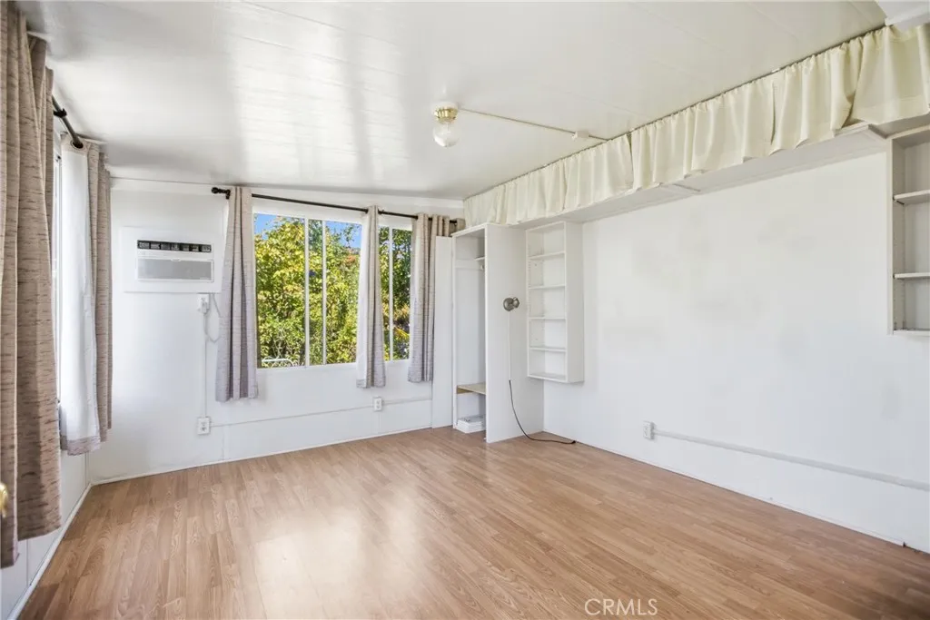 https://cdn.realtyfeed.com/cdn/127/306766482/1f5c392082788a61cb8c5d0a54f6335c.webp