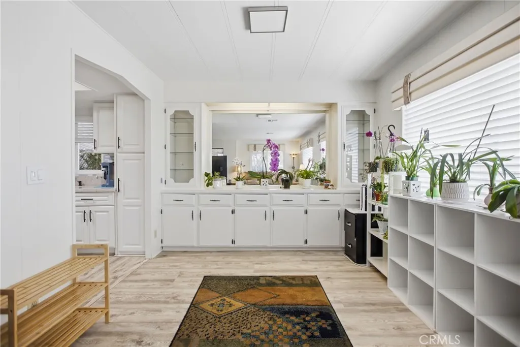 https://cdn.realtyfeed.com/cdn/127/306766482/2aa129bda205eb269b872decb0bdef23.webp