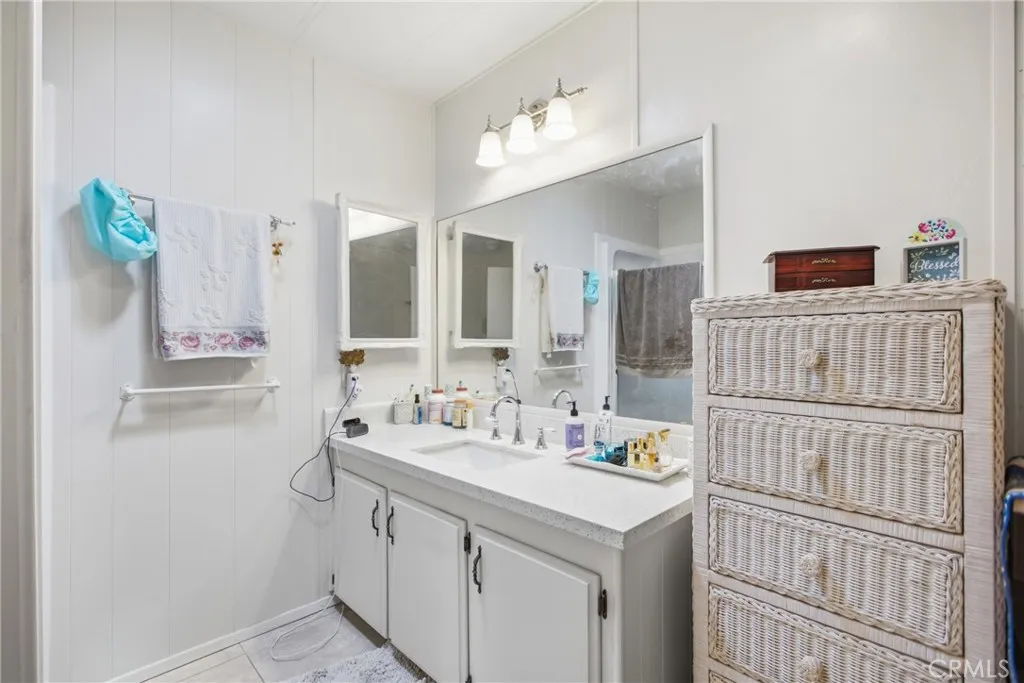 https://cdn.realtyfeed.com/cdn/127/306766482/5a71c77233800b04577a0f66ea7b8726.webp