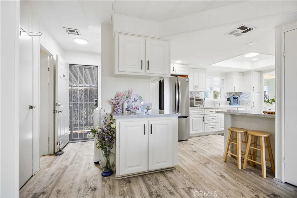 https://cdn.realtyfeed.com/cdn/127/306766482/f56039eb41887d844fedcd76ee559fec.webp