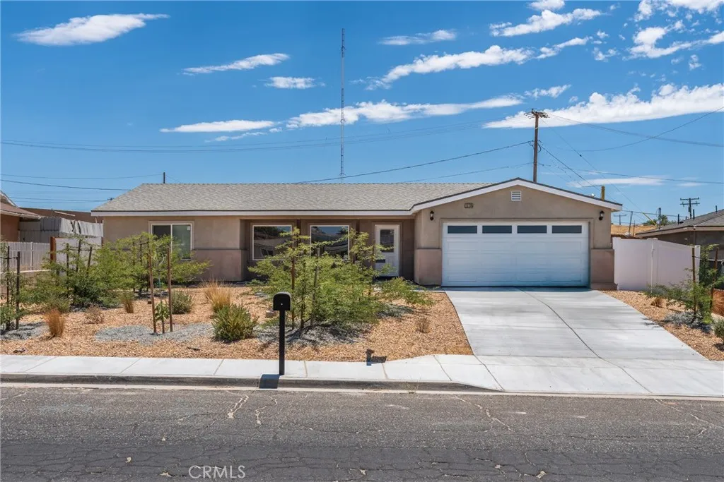 16105 Tawney Ridge, Victorville, CA 92394 - Photo 2 of 26, Victorville, CA