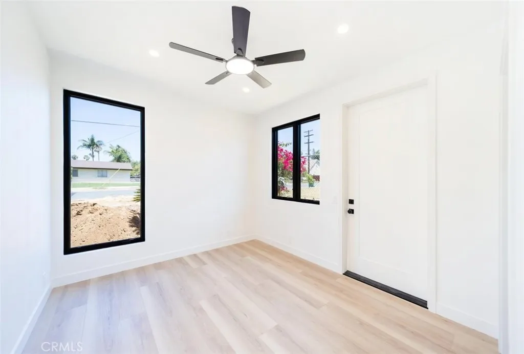 https://cdn.realtyfeed.com/cdn/127/306766593/4e8d6e231c76651436edf2ec323ee949.webp