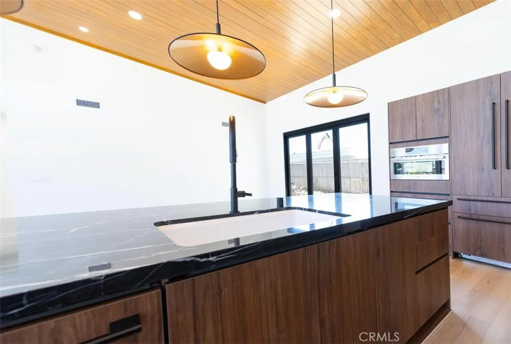 https://cdn.realtyfeed.com/cdn/127/306766593/a2b4dd47f1ffac642063ae0fce6ee5ed.webp