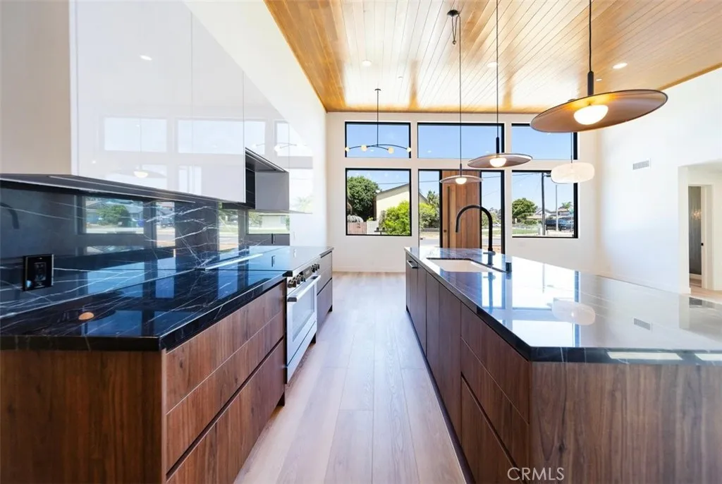https://cdn.realtyfeed.com/cdn/127/306766593/d535b0dac4744b264d1c773c77e4adf2.webp