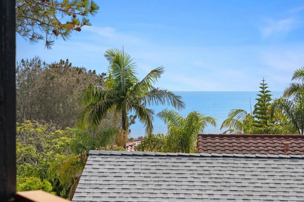https://cdn.realtyfeed.com/cdn/127/306766639/d95d712cbf878b41ca0600bccc6be511.webp