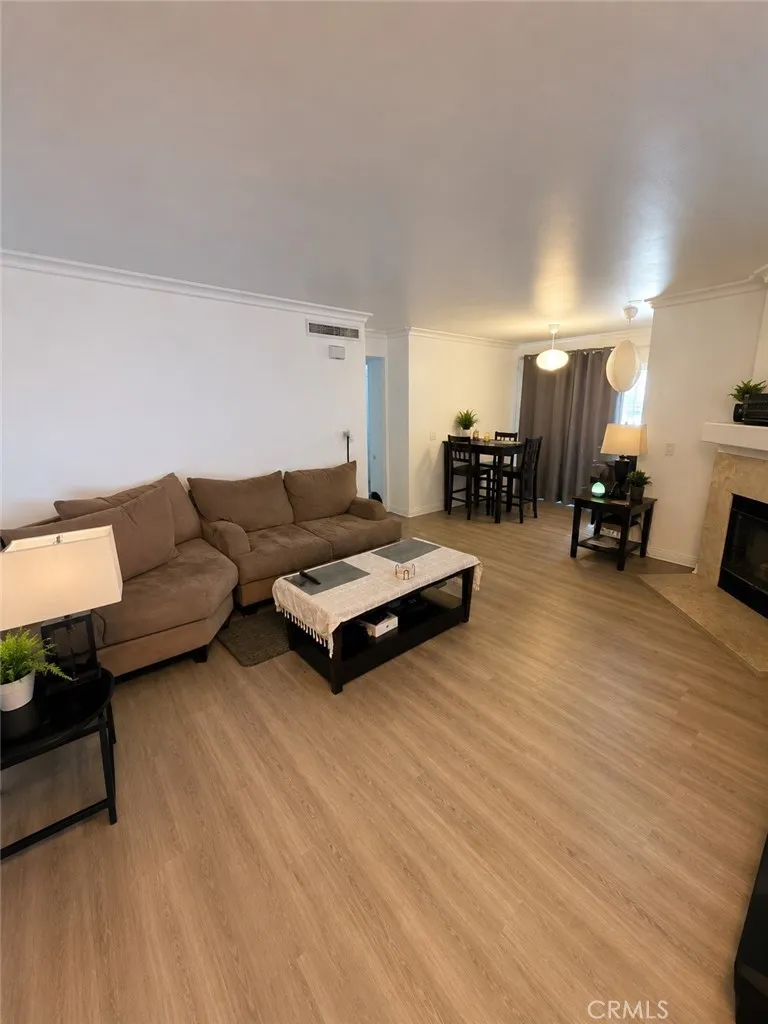 https://cdn.realtyfeed.com/cdn/127/306766641/09b35efa459608f60135c64249dd63f1.webp