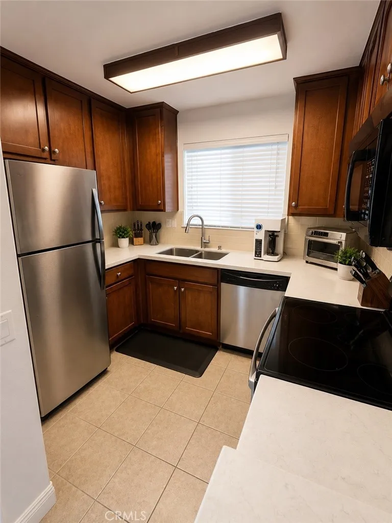 https://cdn.realtyfeed.com/cdn/127/306766641/1ee23785060a4b74d77fc656015588bb.webp