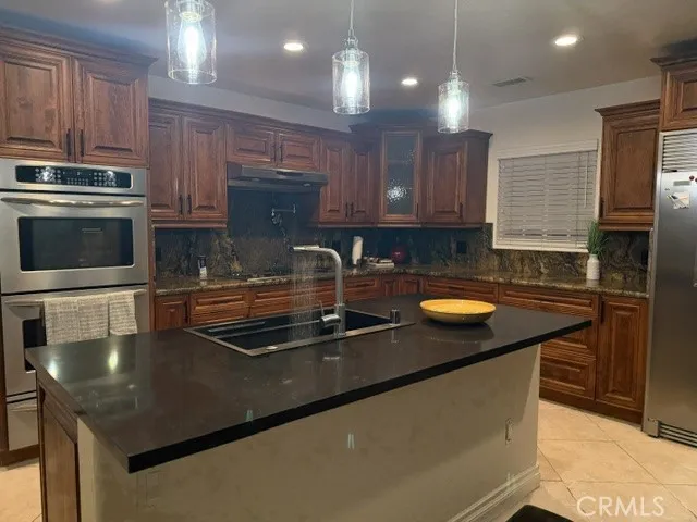 https://cdn.realtyfeed.com/cdn/127/306766766/db6feb0e66e932f7e9b1d1d7a501366b.webp