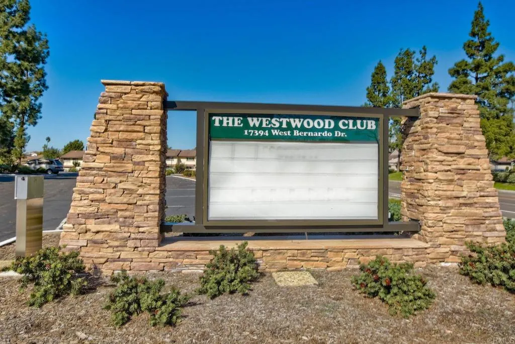 https://cdn.realtyfeed.com/cdn/127/306766793/05cc83c43aceab869b782e0b281680e6.webp