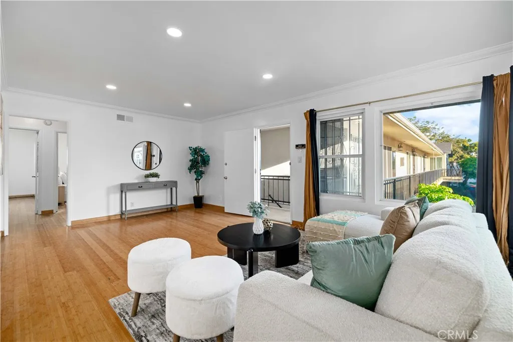 1227 E 1st Unit 2f, Long Beach, CA 90802 - Photo 2 of 17, Long Beach, CA