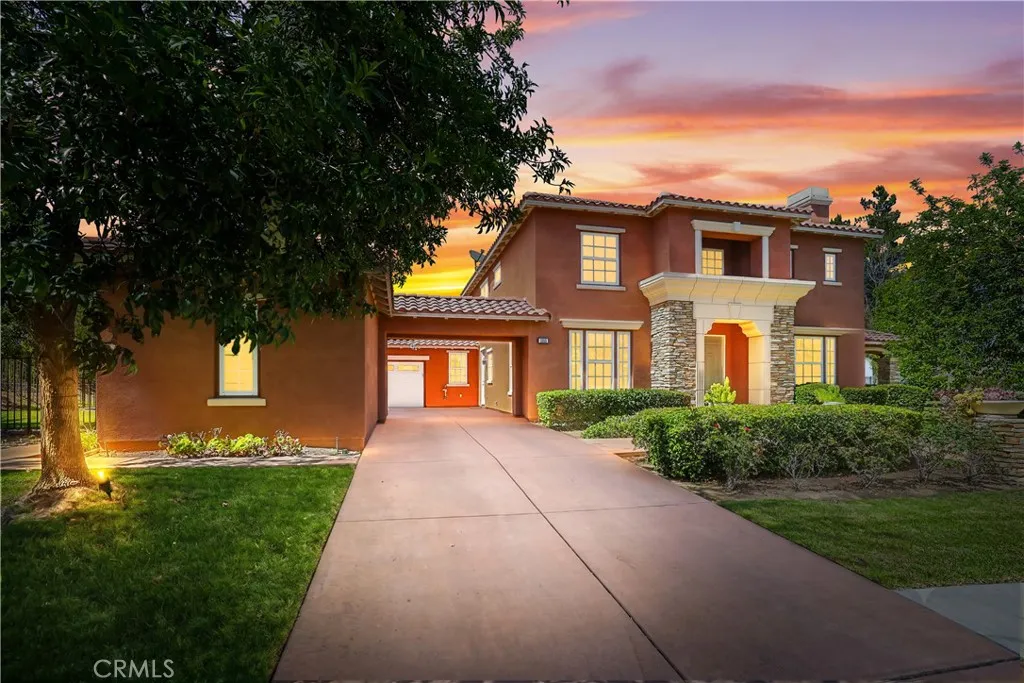 1055 Lowry Ranch, Corona, CA 92881 - Photo 4 of 50, Corona, CA