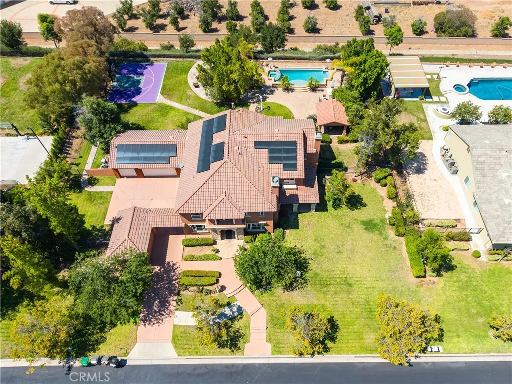 1055 Lowry Ranch, Corona, CA 92881 - Photo 5 of 50, Corona, CA